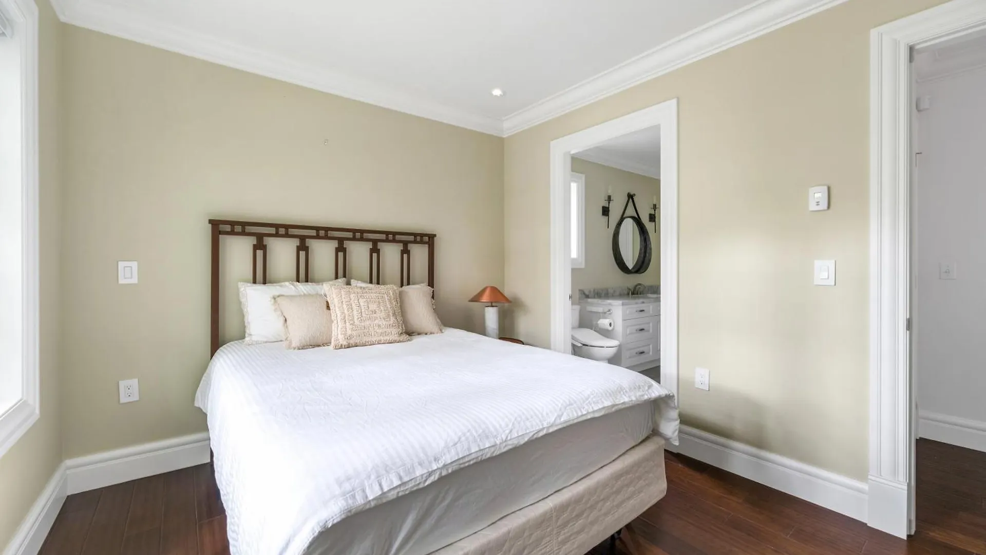 Experience Comfort Convenience Shared House Vancouver Homestay