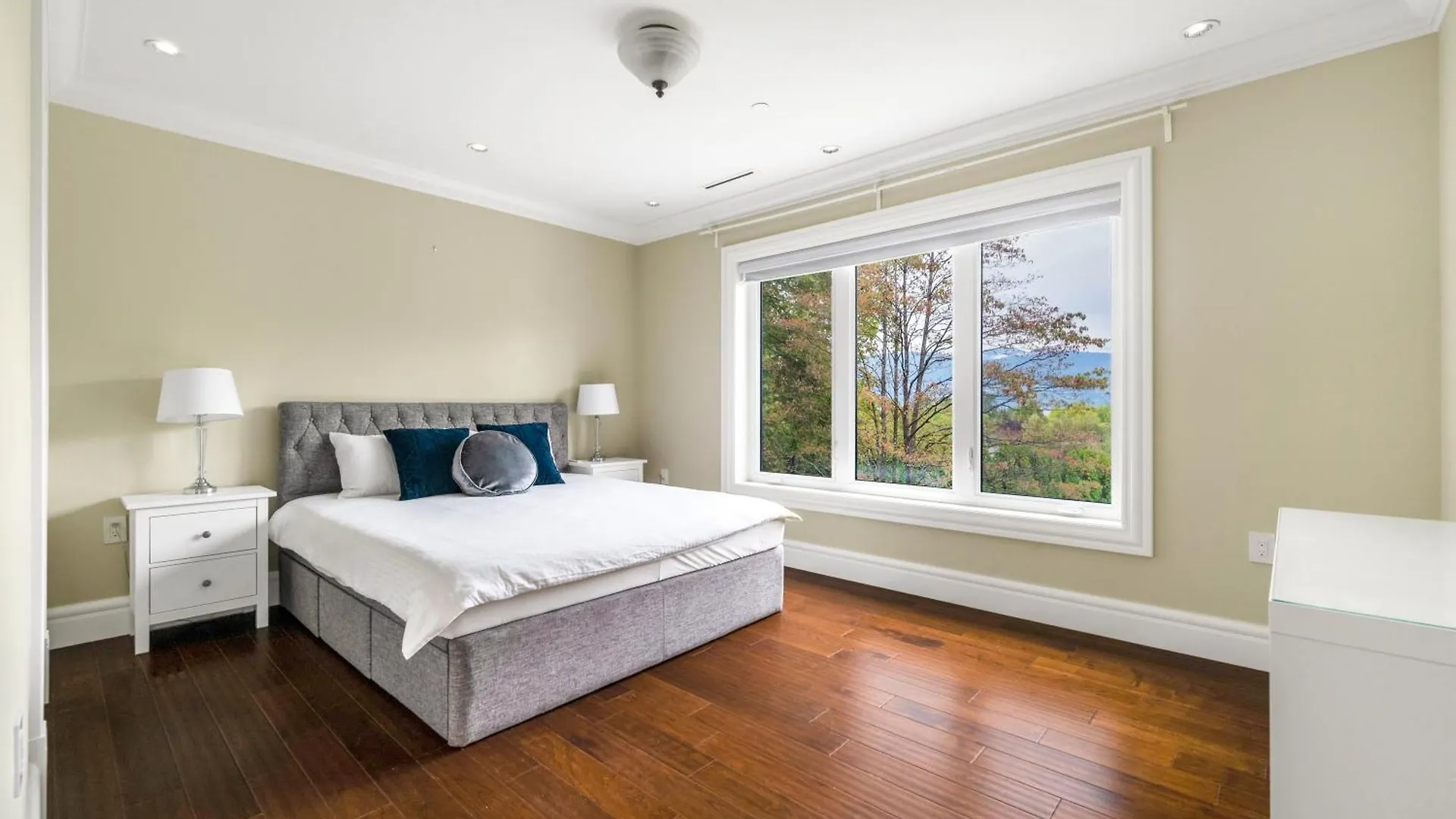 Homestay Experience Comfort Convenience Shared House Vancouver Canada