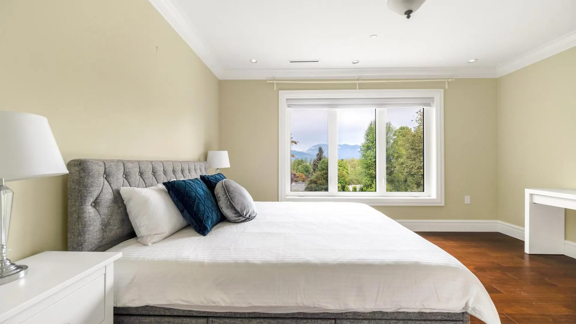 Homestay Experience Comfort Convenience Shared House Vancouver